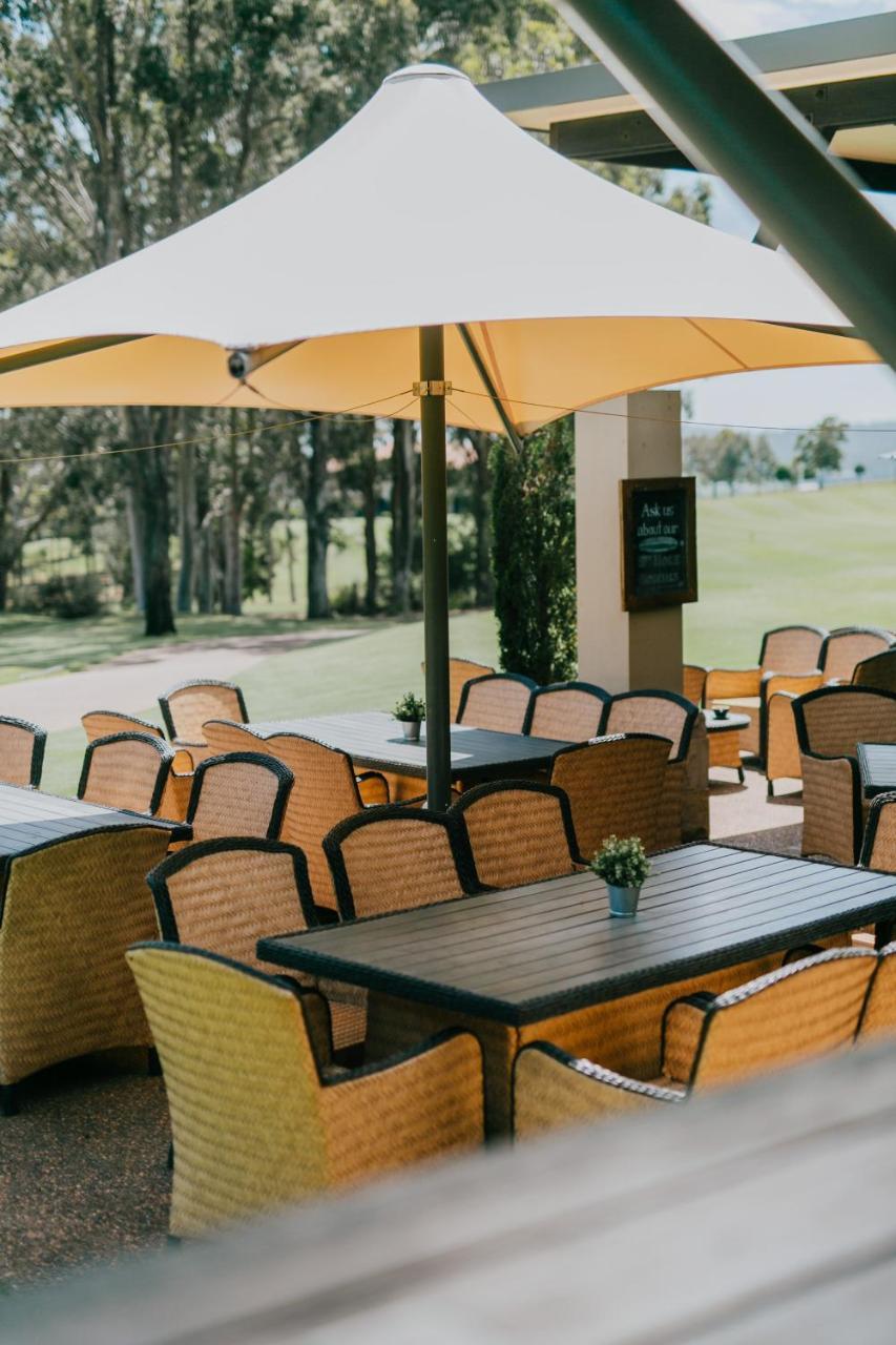샤토 엘란 앳 더 빈티지 포콜빈 외부 사진 Clubhouse at the 2019 Women's Open
