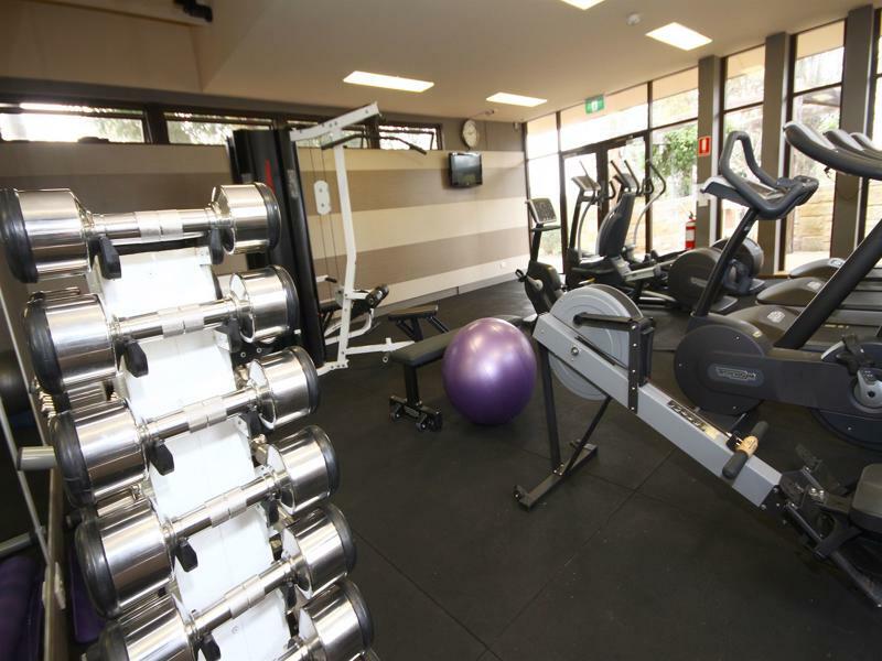 샤토 엘란 앳 더 빈티지 포콜빈 외부 사진 The gym at the University of Western Australia